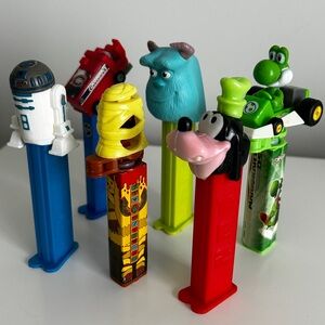 Pez Candy Dispenser Lot Assorted Character Dispensers - Multicolor